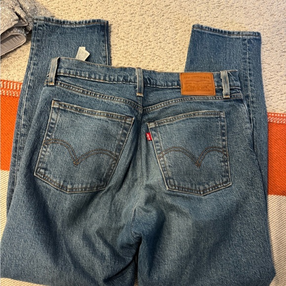 Levi’s Wedgie Jean - Picture 4 of 4